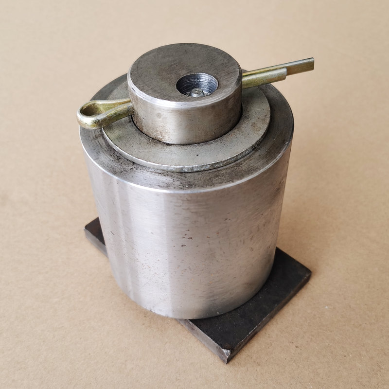 Side Roller with Shaft Assy